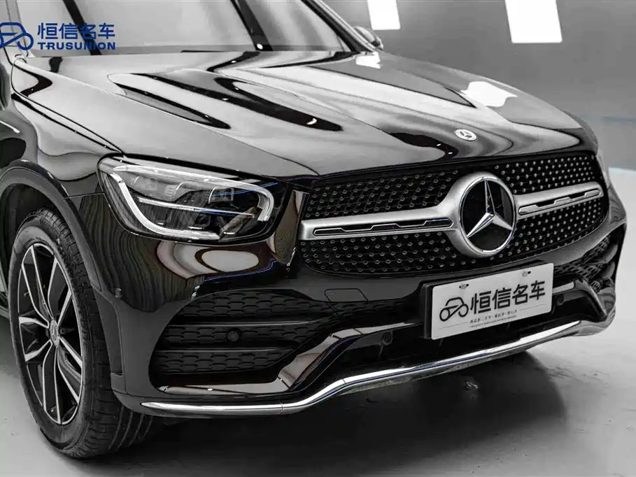 MERCEDES-BENZ GLC