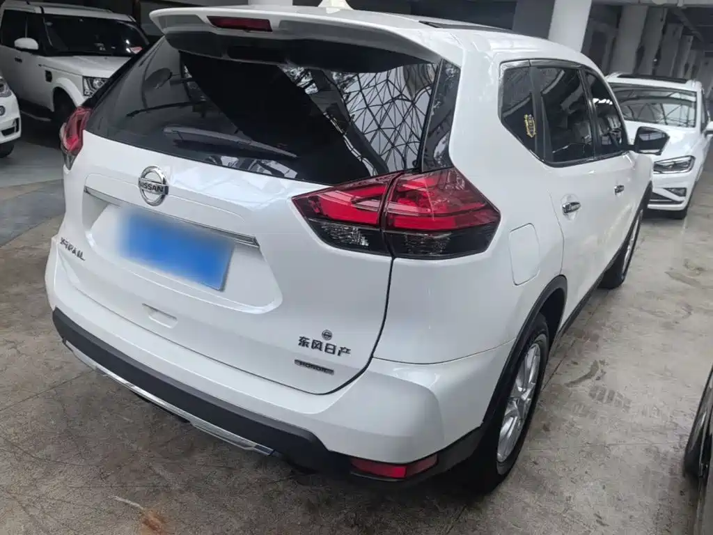 Nissan X-Trail — миниатюра 7