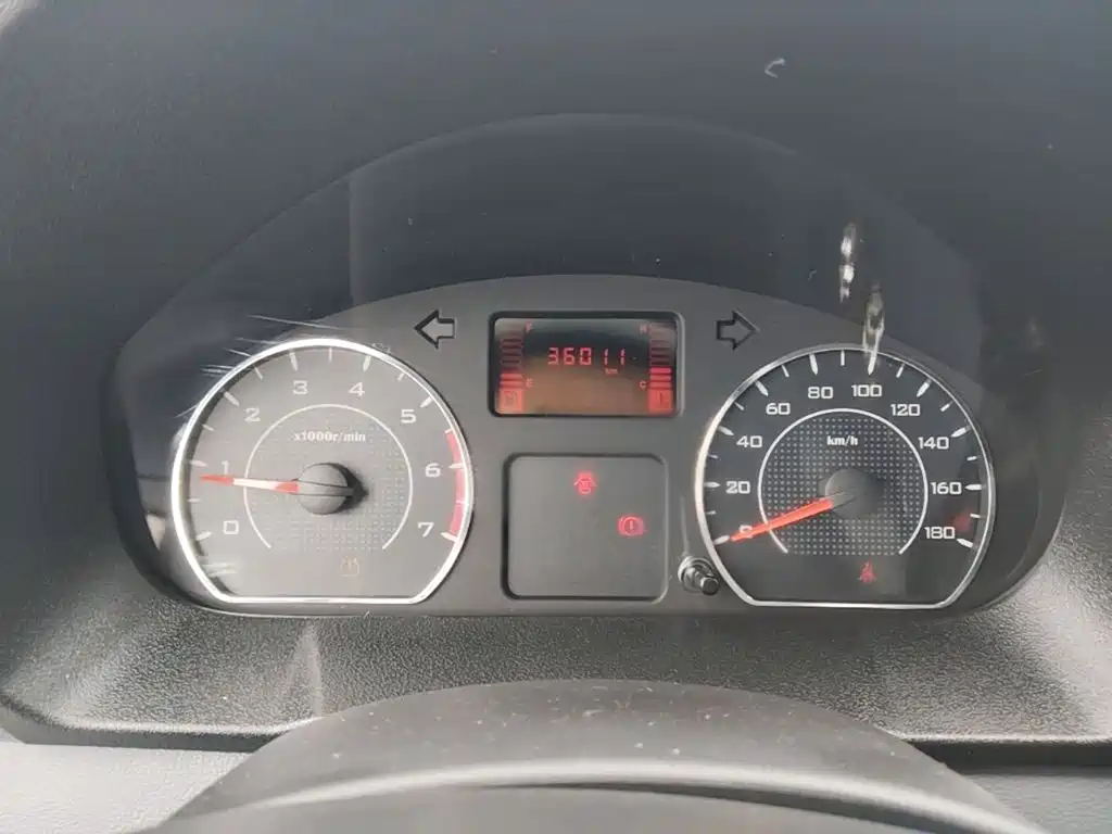 Wuling Journey — миниатюра 12