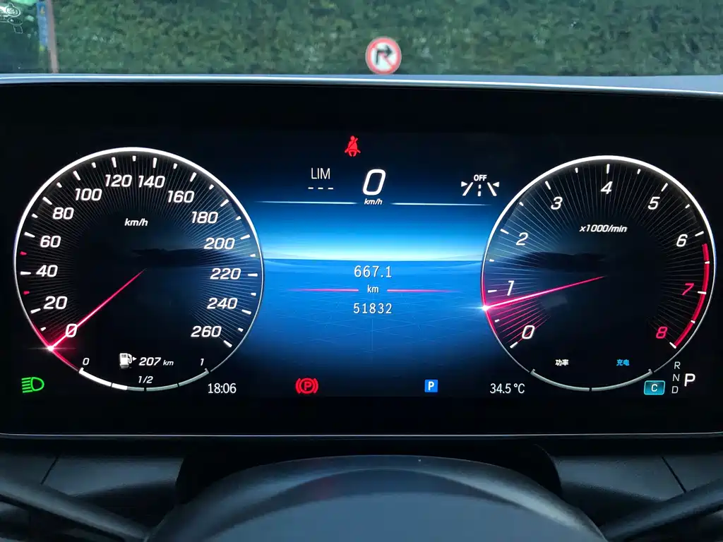 Mercedes-Benz GLC — миниатюра 19