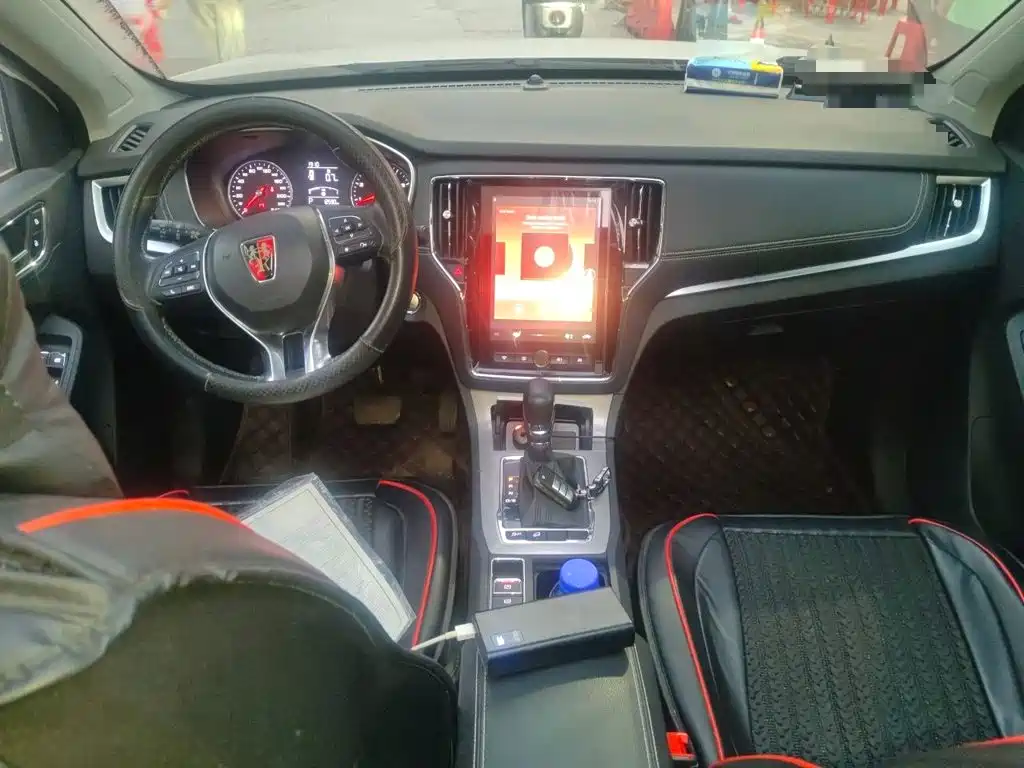 Roewe RX5 — миниатюра 5