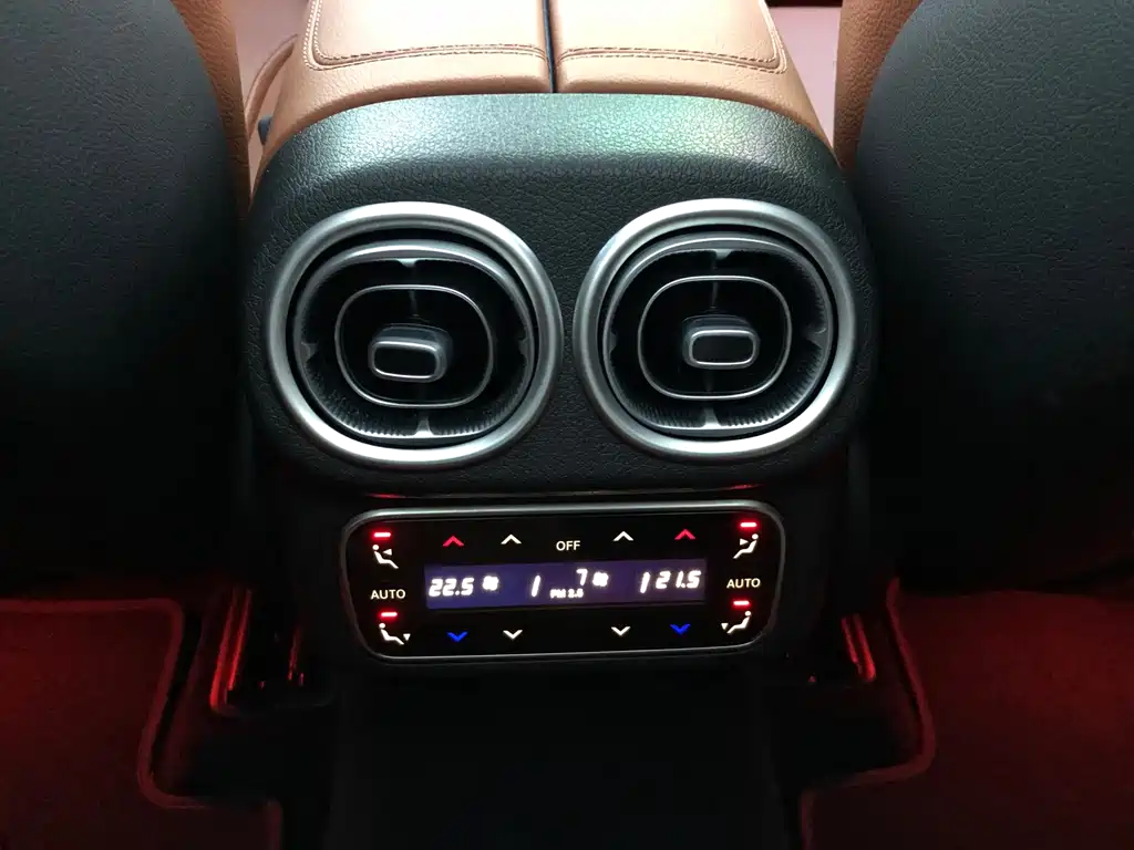 Mercedes-Benz GLC — миниатюра 18