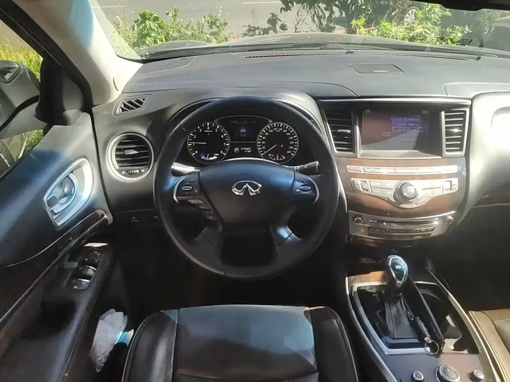 Infiniti QX60 (Import) — миниатюра 3