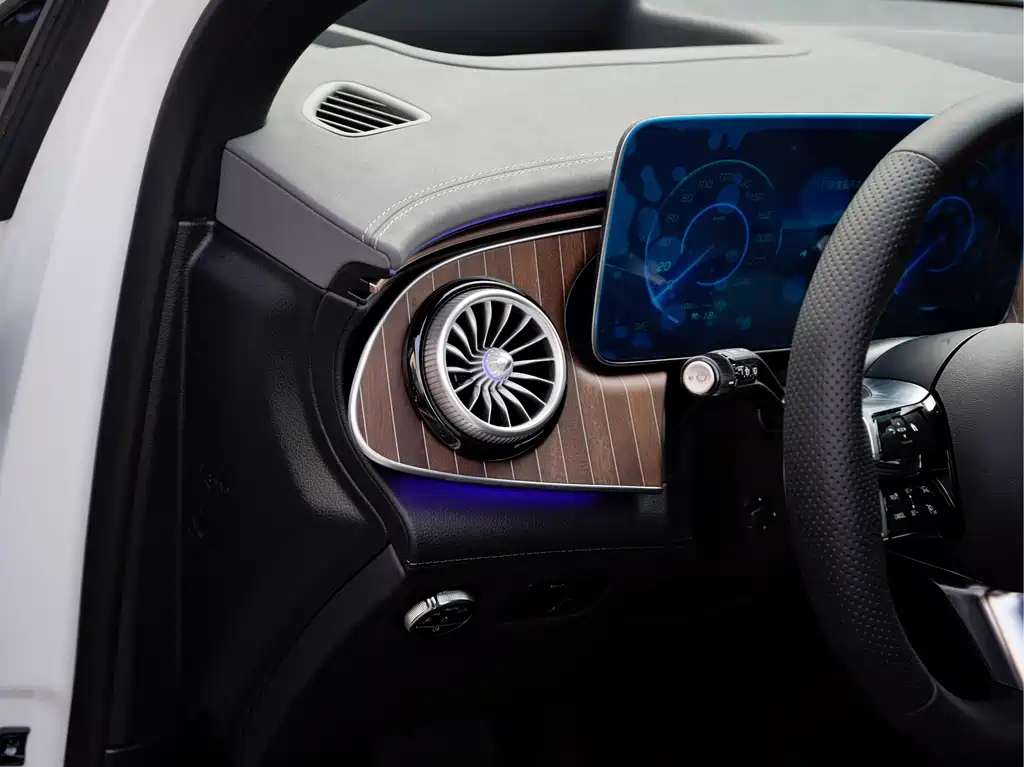 MERCEDES-BENZ EQE SUV