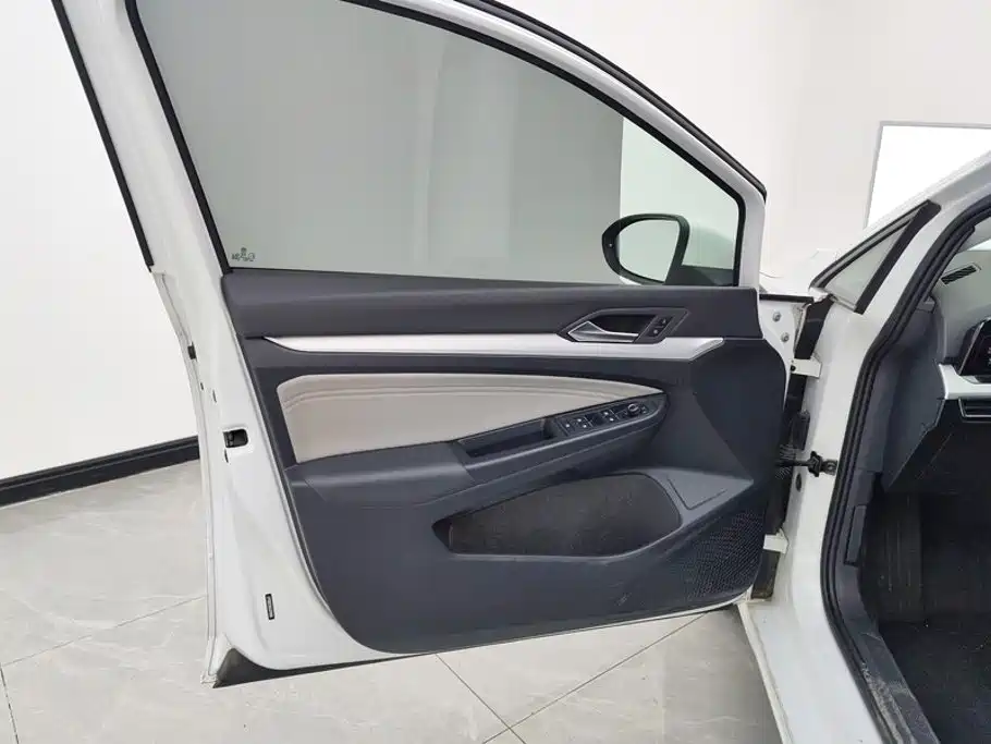 Volkswagen Golf — миниатюра 7