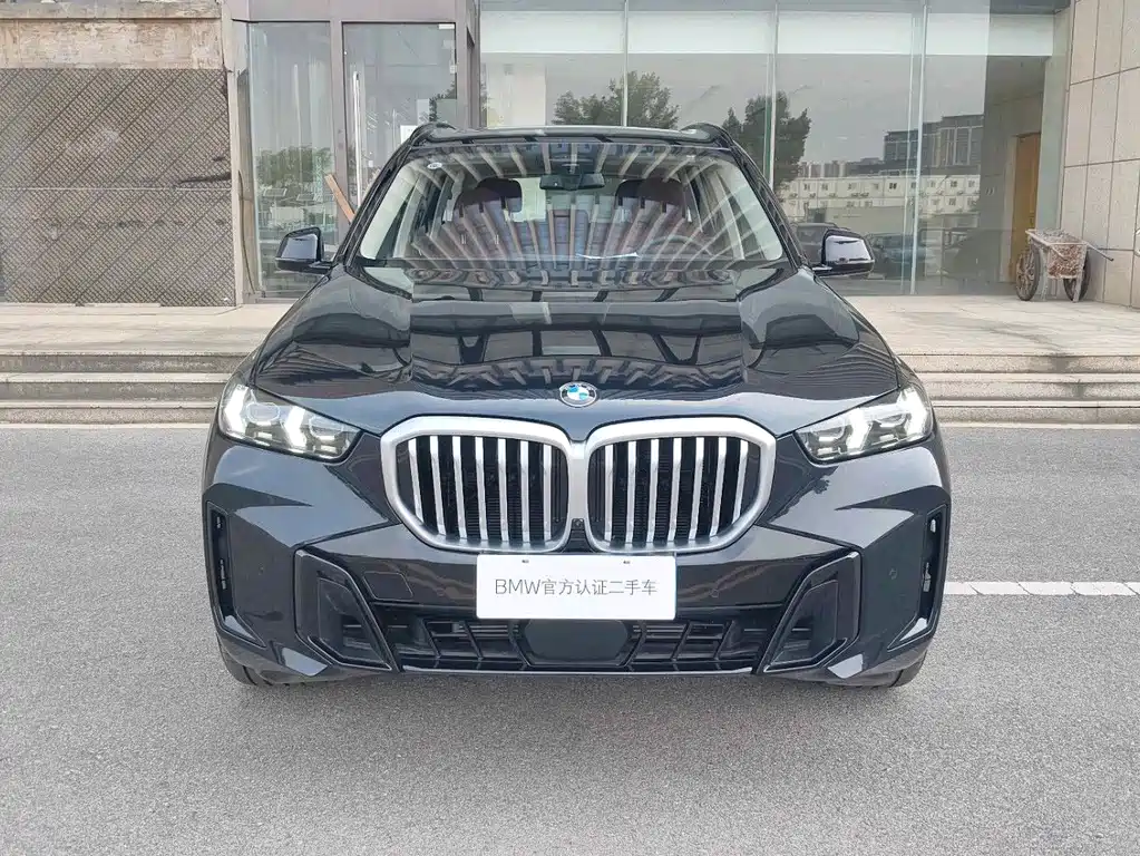 BMW X5 2025 xDrive 30Li Premium M Sport