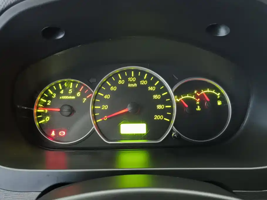 Wuling Hongguang — миниатюра 14