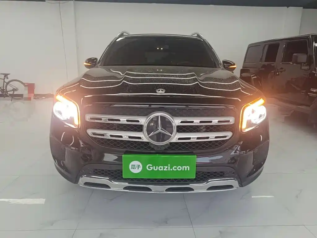 Mercedes-Benz GLB — миниатюра 3