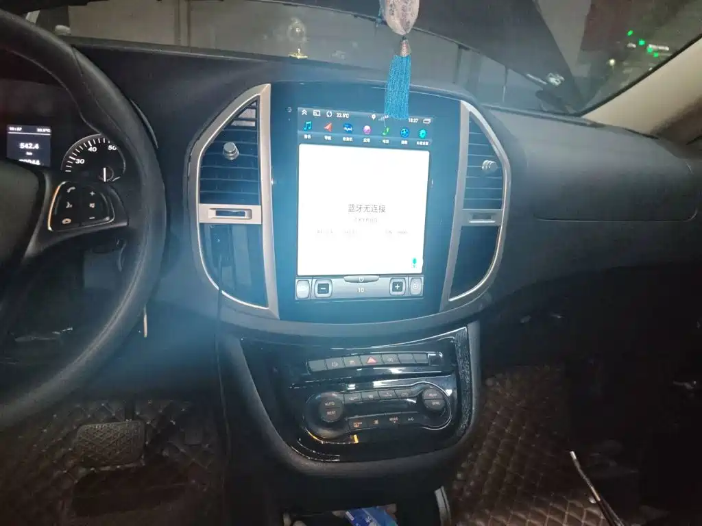 Mercedes-Benz Vito — миниатюра 14