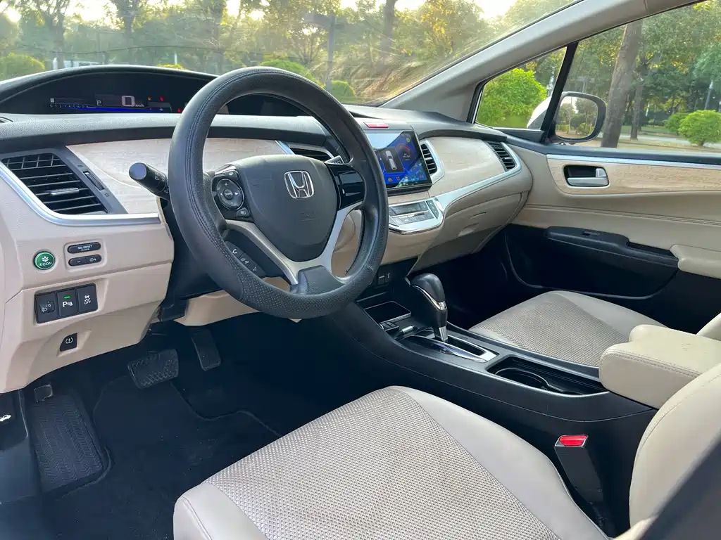 Honda Jade — миниатюра 10