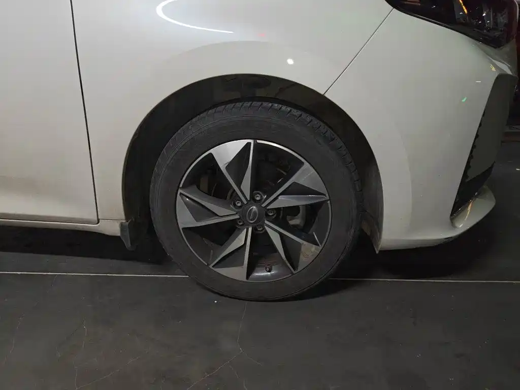 GAC Motor Trumpchi M6 — миниатюра 24