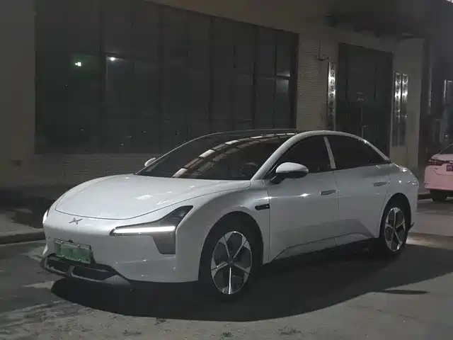 2025 Xpeng Mona M03