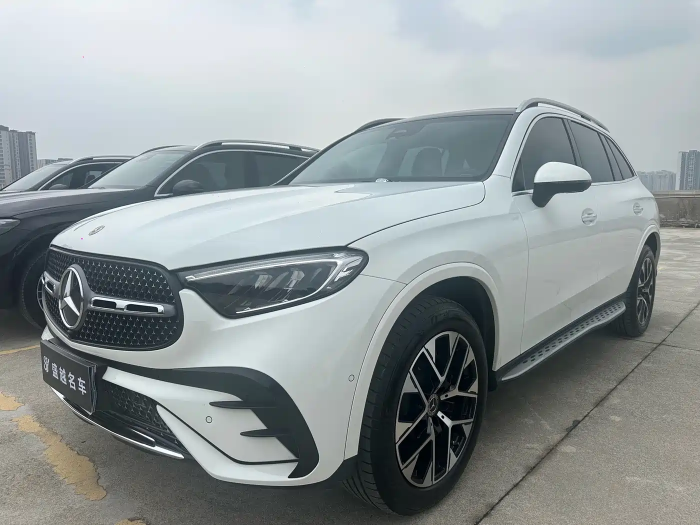 奔驰GLC 2024款 GLC 260 L 4MATIC 豪华型 5座 2024