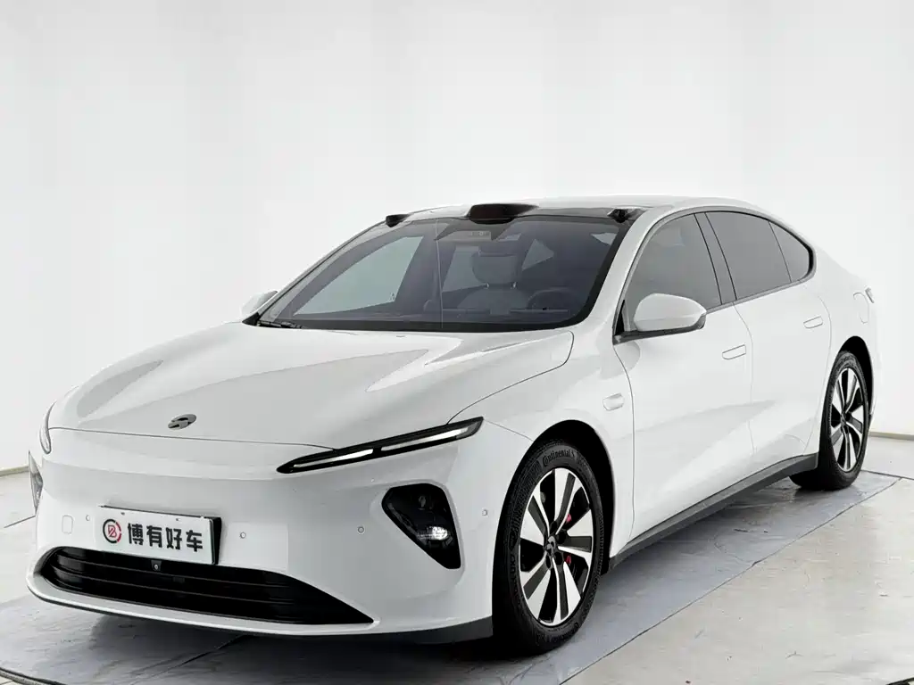 NIO ET7