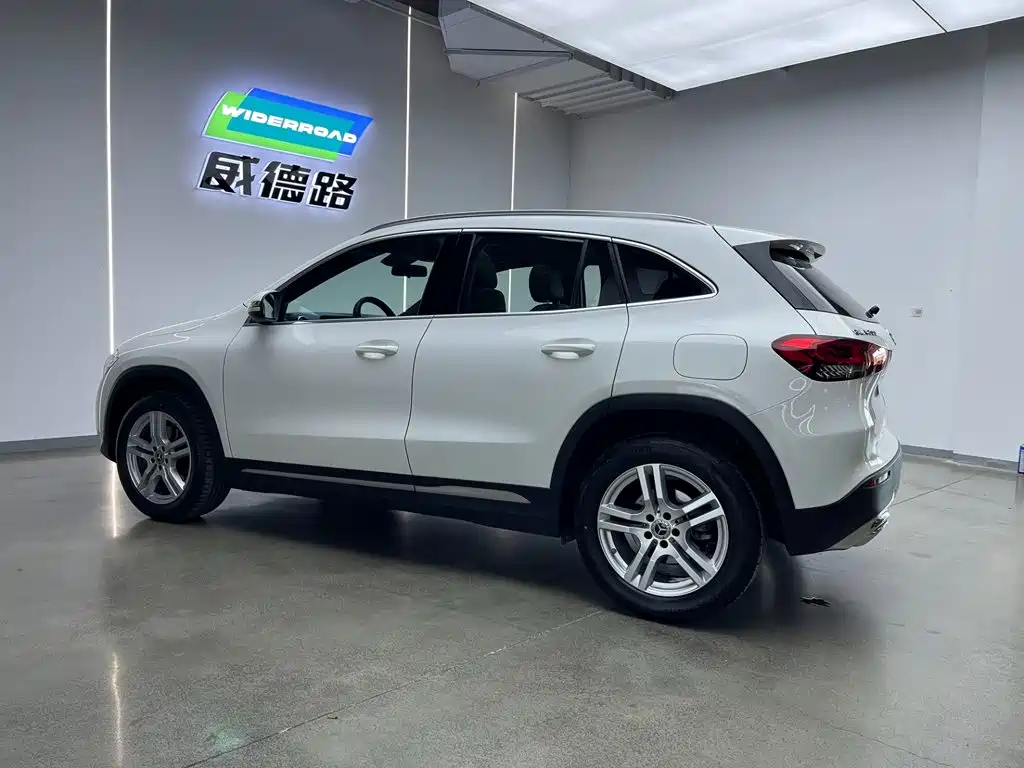 Mercedes-Benz GLA 2023 — фото 5