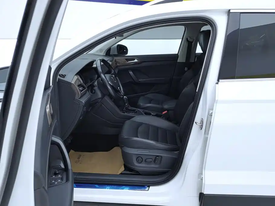 Volkswagen Tharu — миниатюра 9