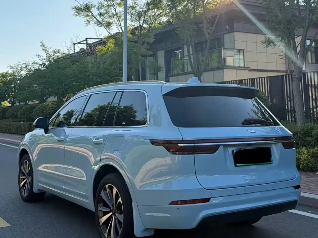 Li Auto ONE 2020 6 мест