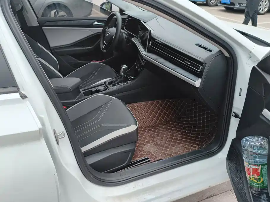 Jetta VA7 — миниатюра 8