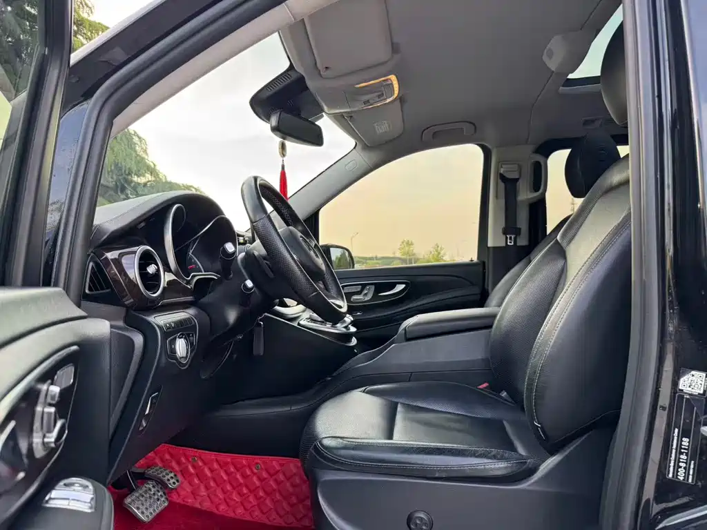 Mercedes-Benz V-Class V 2018 V 260 L Luxury Long Wheelbase VI