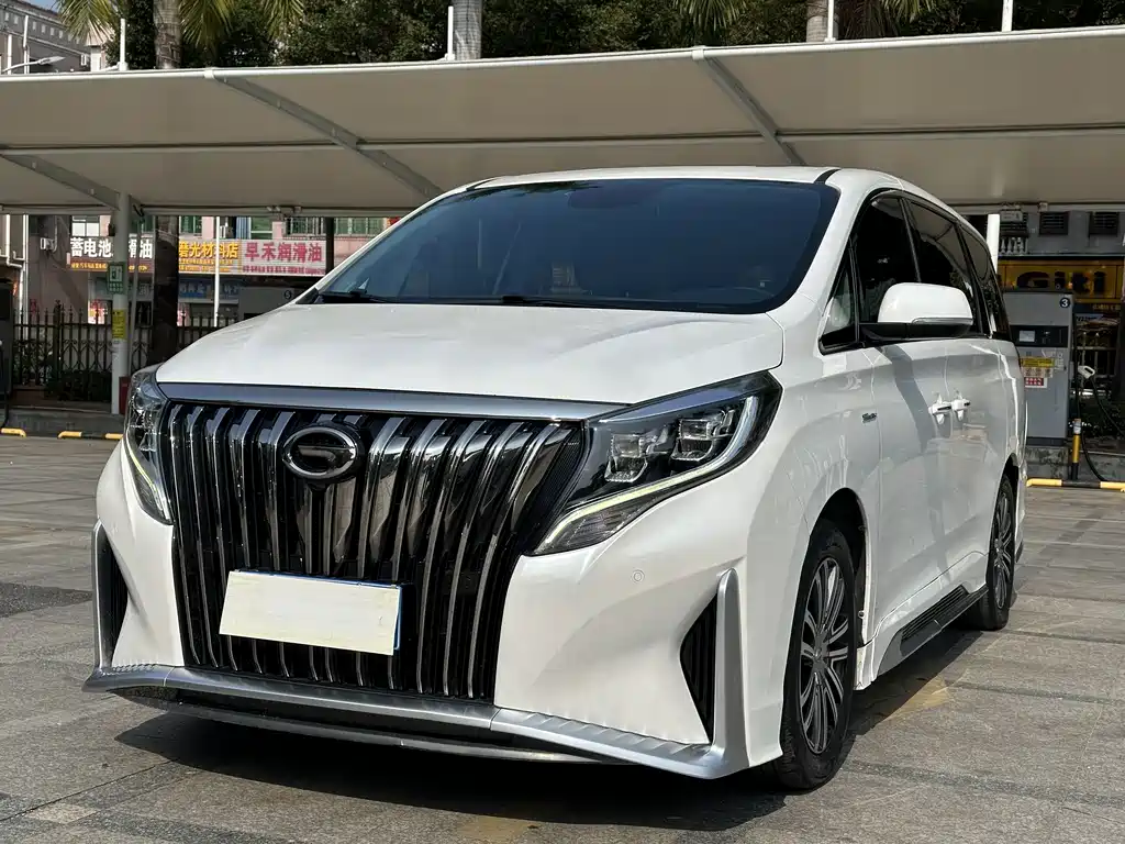 GAC TRUMPCHI M8