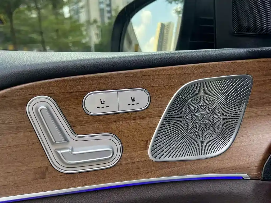 Mercedes-Benz GLE New Energy — миниатюра 11