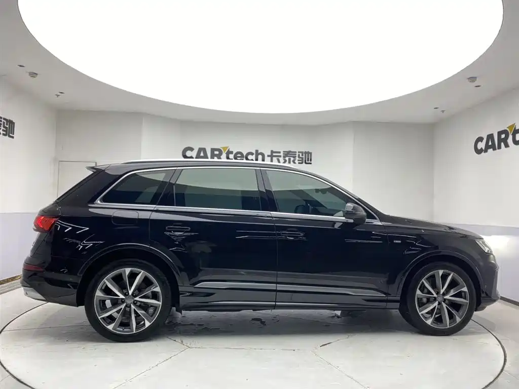 Audi Q7 2020 55 TFSI quattro S line Sport