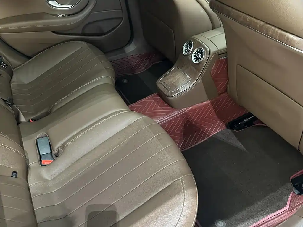 Mercedes-Benz E-Class 2022 — фото 10