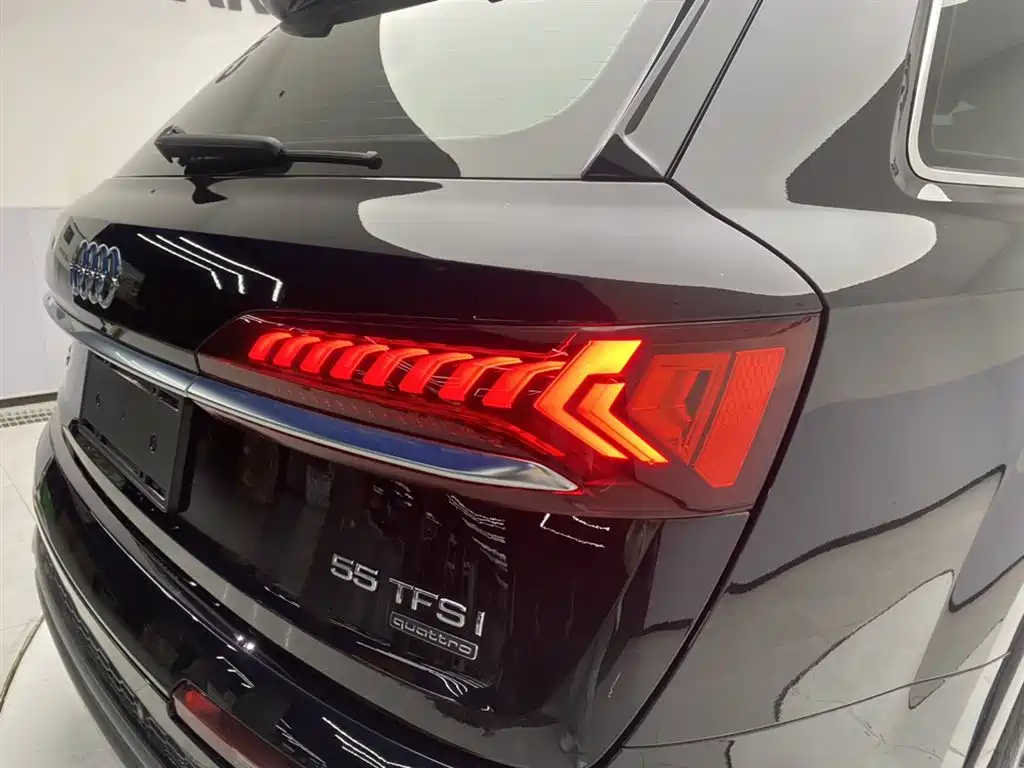 Audi Q7 2020 55 TFSI quattro S line Sport