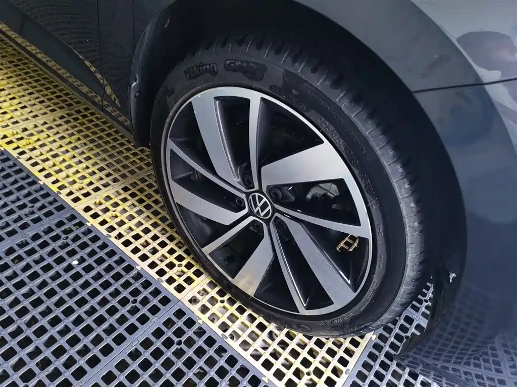 Volkswagen Sagitar 2023 300TSI DSG