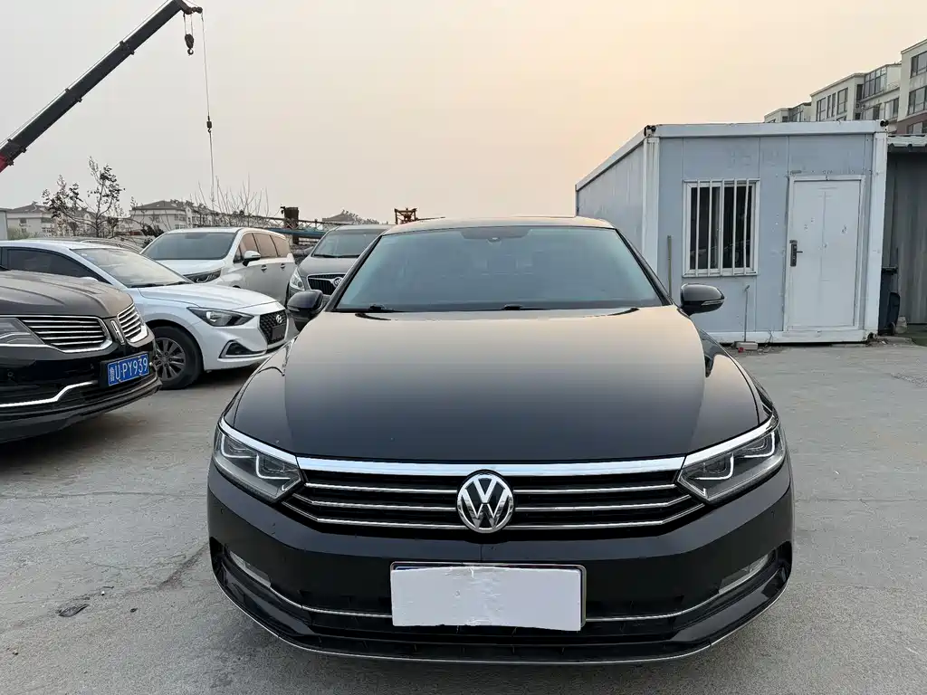Volkswagen Magotan 2017 330TSI DSG Lead