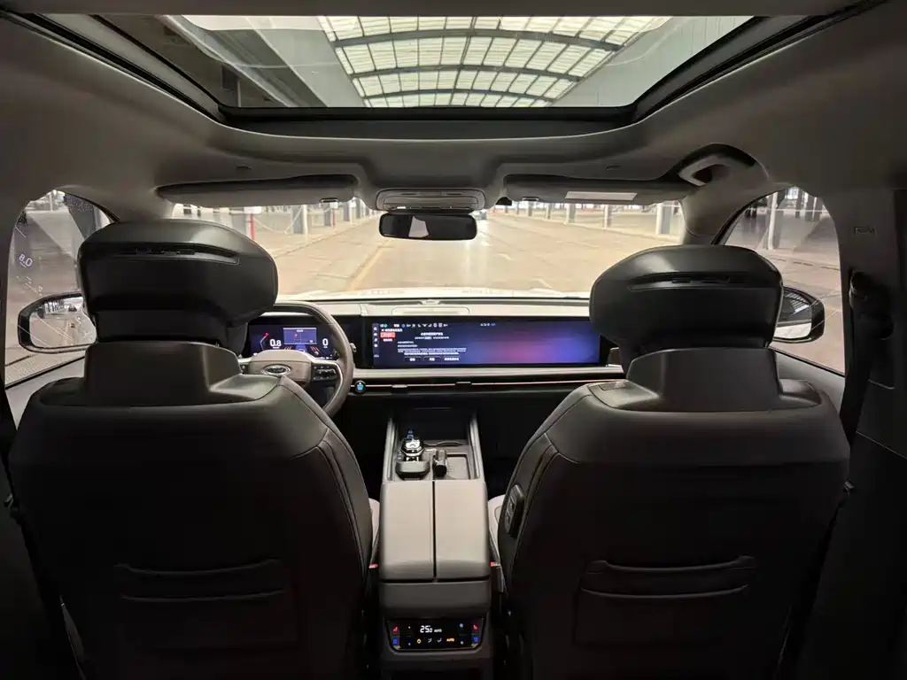 Ford Edge Edge L 2.0T EcoBoost 4WD 7-seat Supreme Type, фото 13