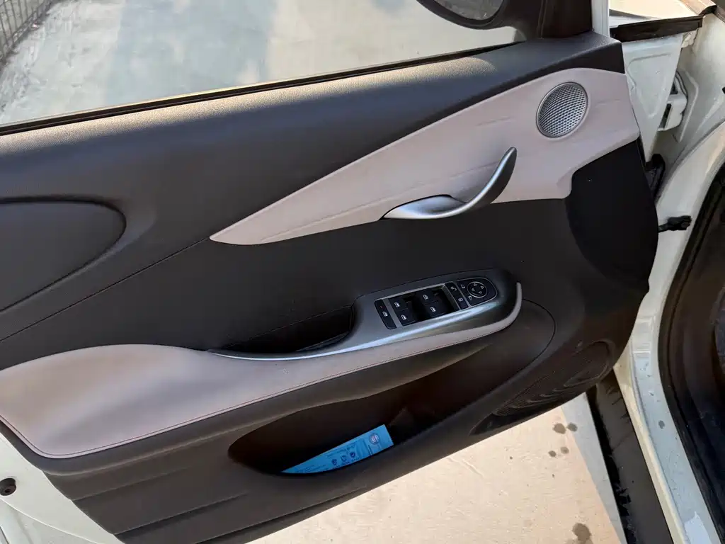 BYD Dolphin — миниатюра 6