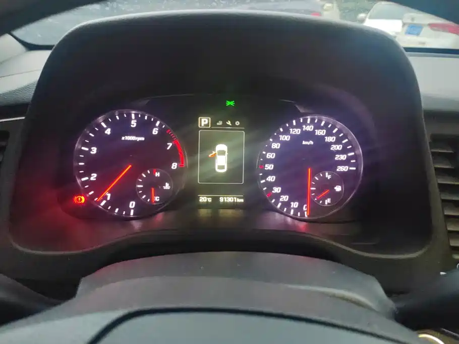 Hyundai Elantra — миниатюра 14