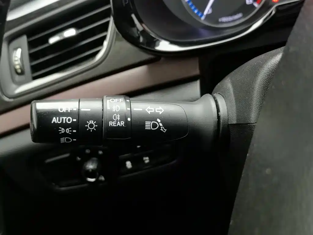GAC Motor Trumpchi GS8 — миниатюра 21