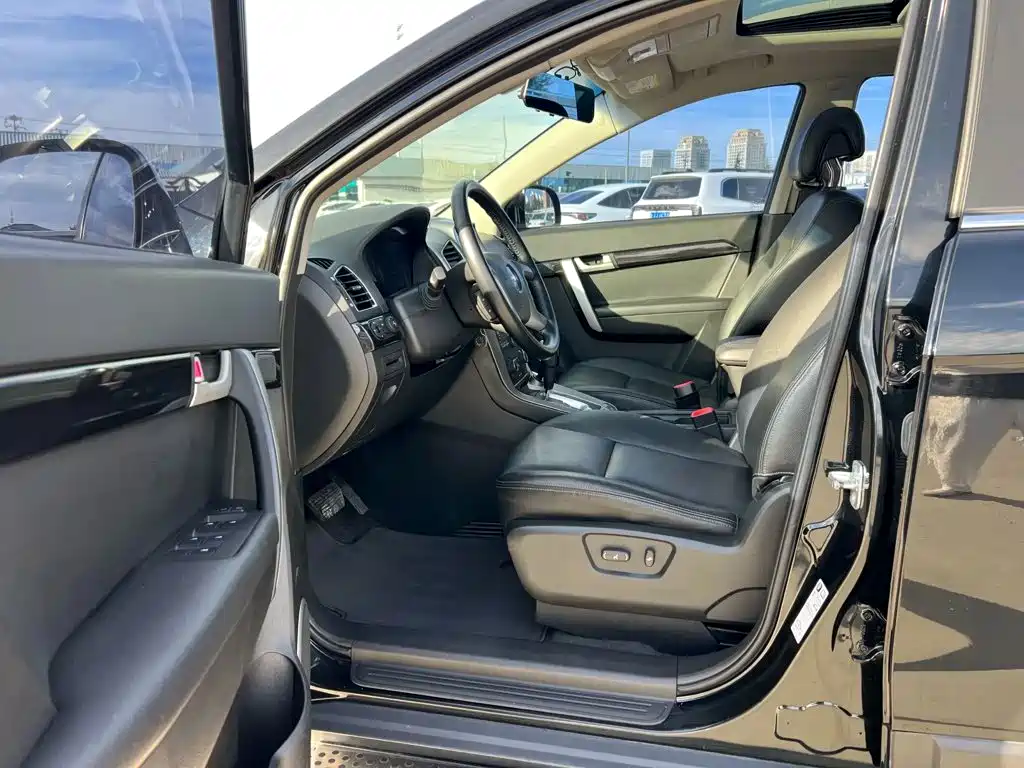 Chevrolet Captiva — миниатюра 9