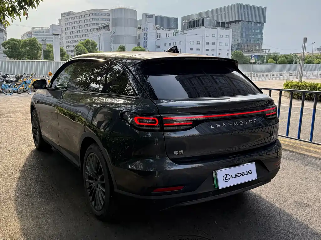 Leapmotor Leapmotor C11 — миниатюра 10