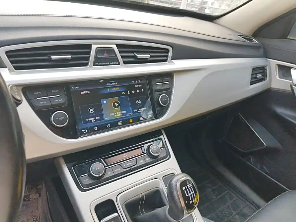 Geely Boyue — миниатюра 9