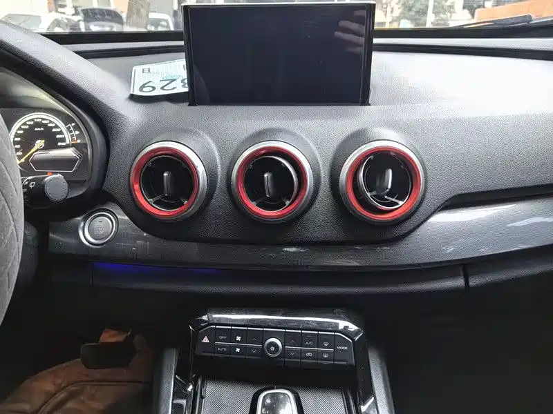 Wey Wey VV7 — миниатюра 7