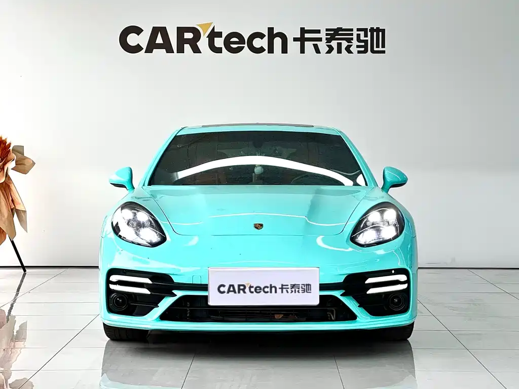Porsche Panamera 2010 Panamera 4 3.6L