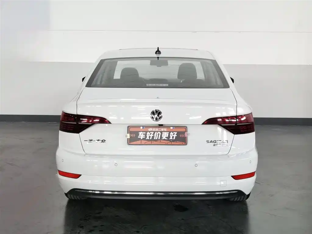 Volkswagen Sagitar 2021 200TSI DSG