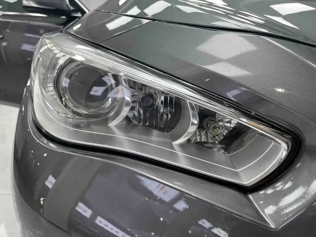 Infiniti Q50L — миниатюра 16