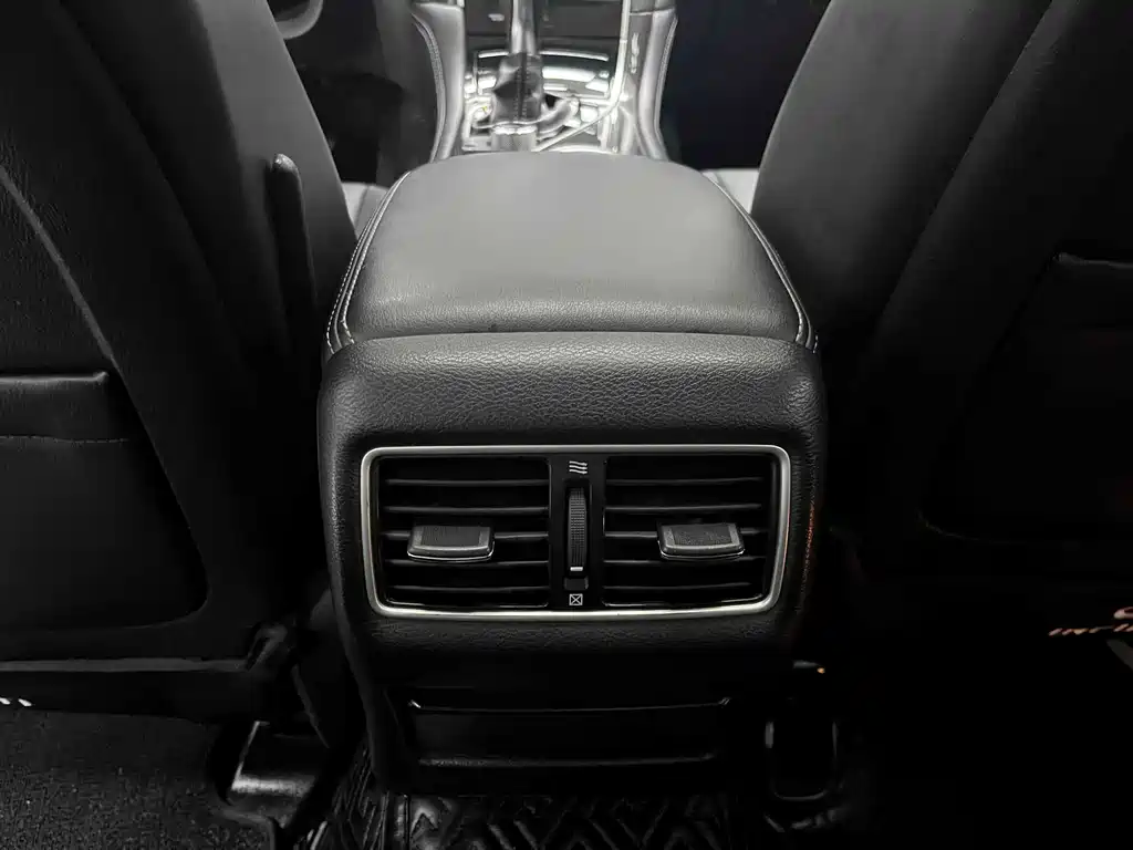 Infiniti Q50L — миниатюра 19