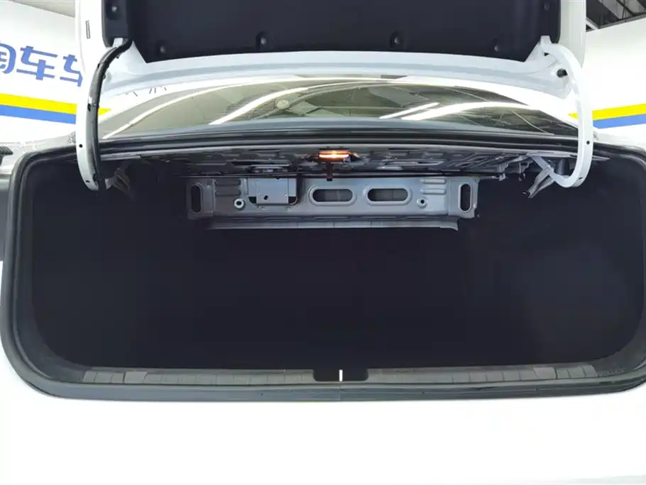 GEELY AUTOMOBILE EMGRAND