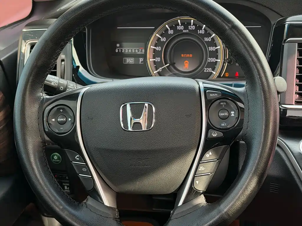 Honda Elysion — миниатюра 17