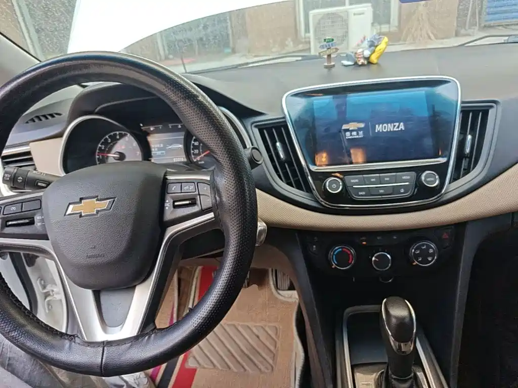 Chevrolet Monza — миниатюра 10