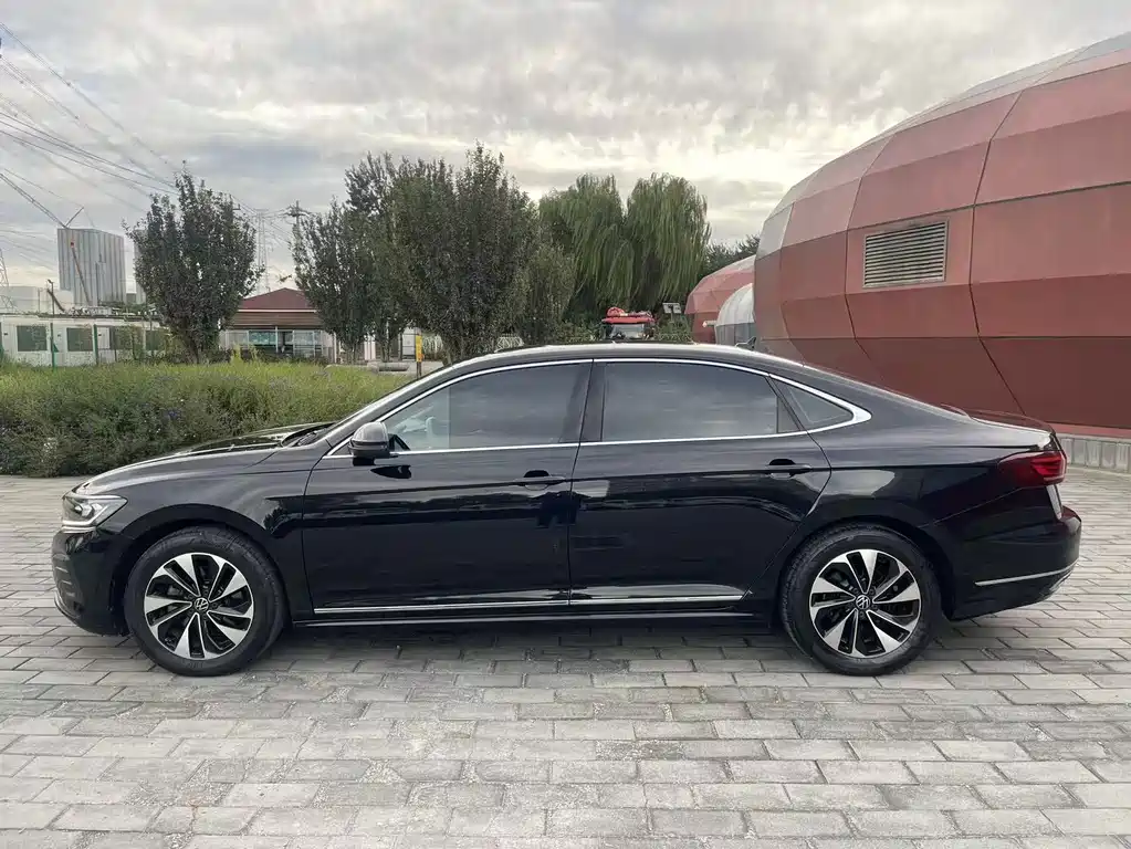 Volkswagen Passat — миниатюра 5