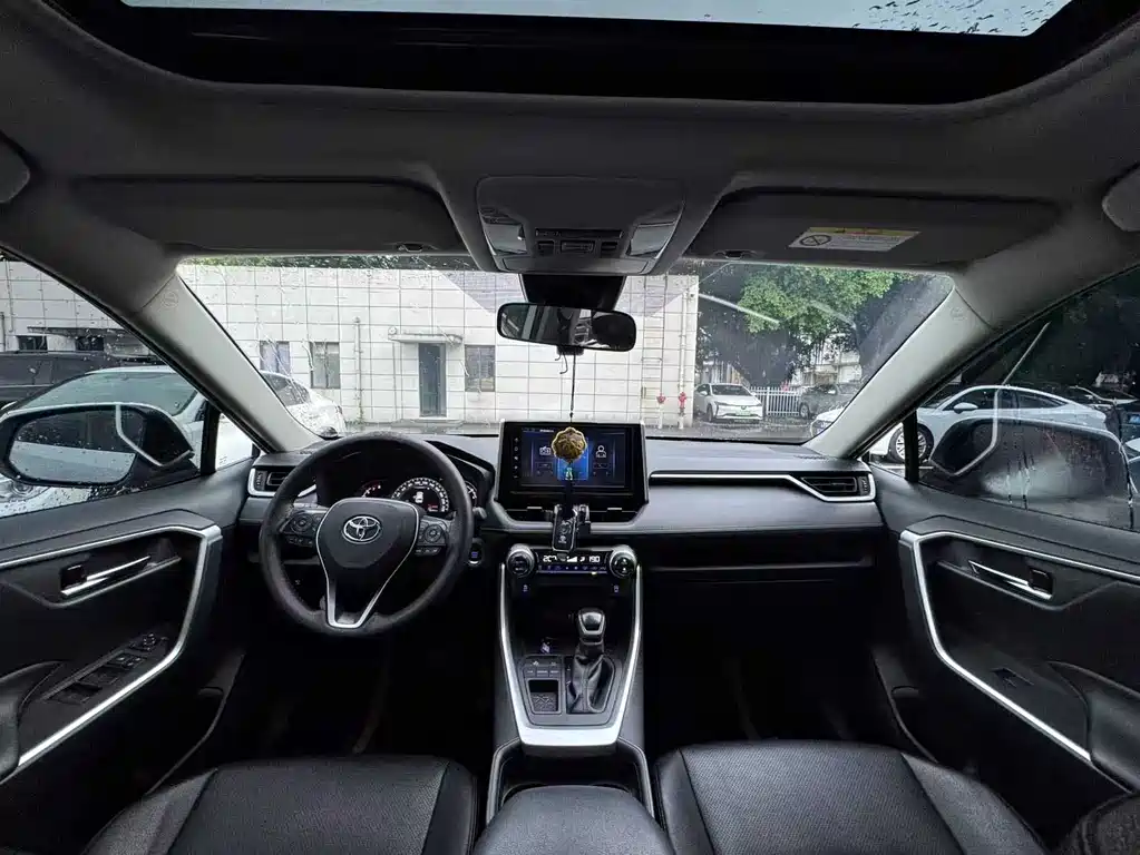 TOYOTA RAV4 RONGFANG