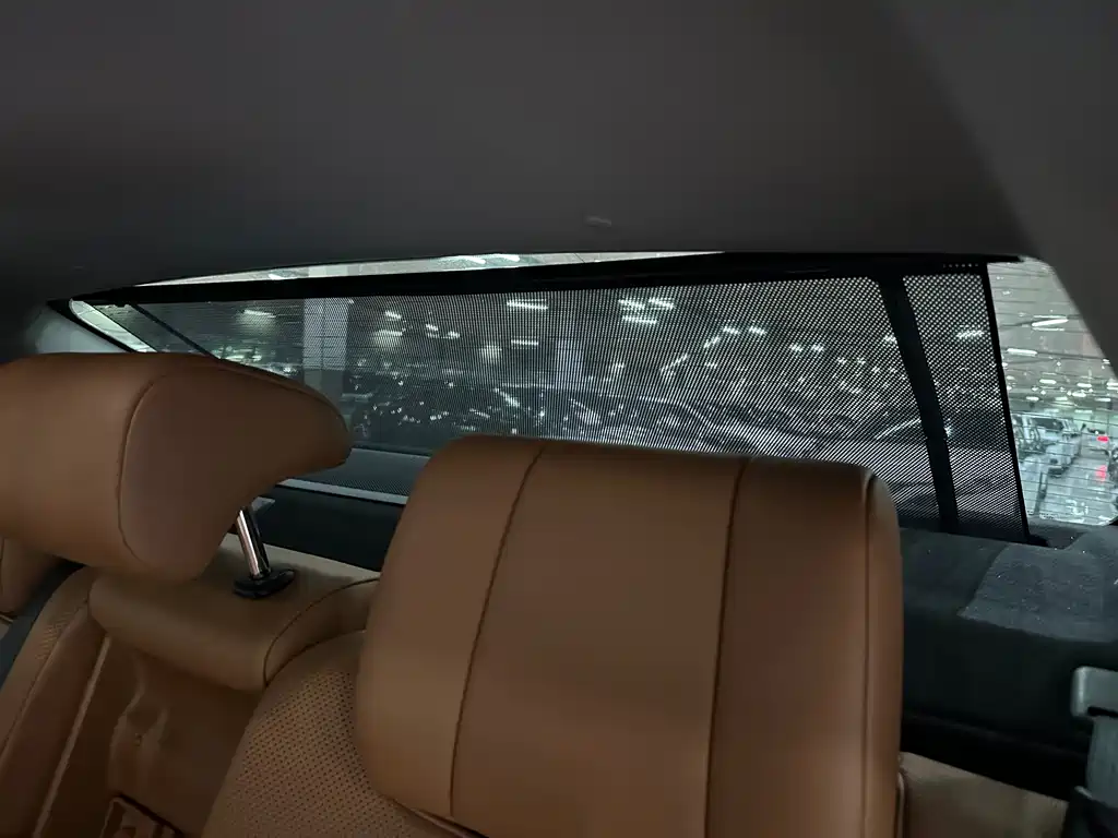 Toyota Camry — миниатюра 14