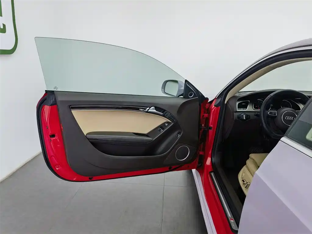 Audi A5 2012 3.0TFSI Coupe quattro