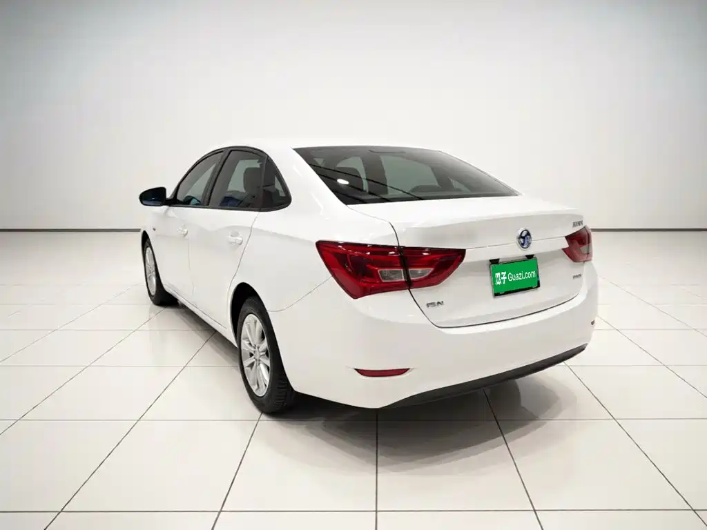 Buick Excelle — миниатюра 4